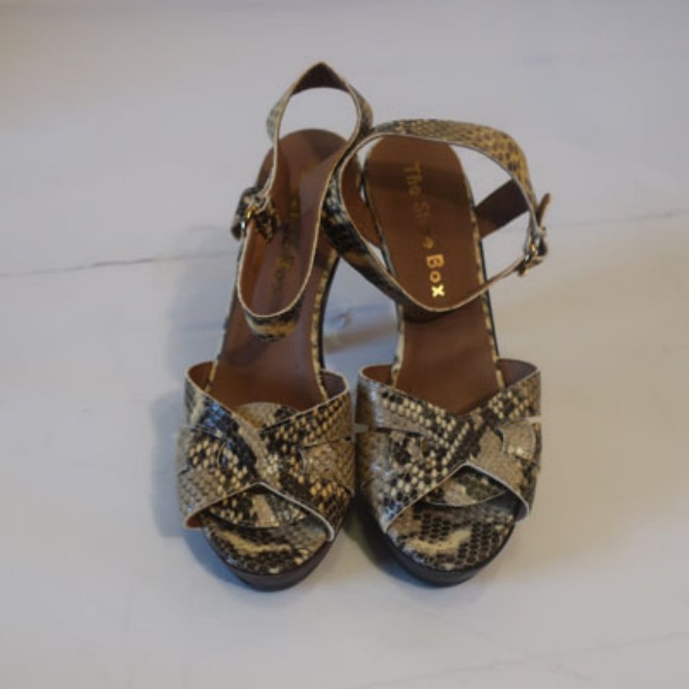 *NWOB Womens The Shoe Box Multi Python Print Leather Platform Heels 39 US/9